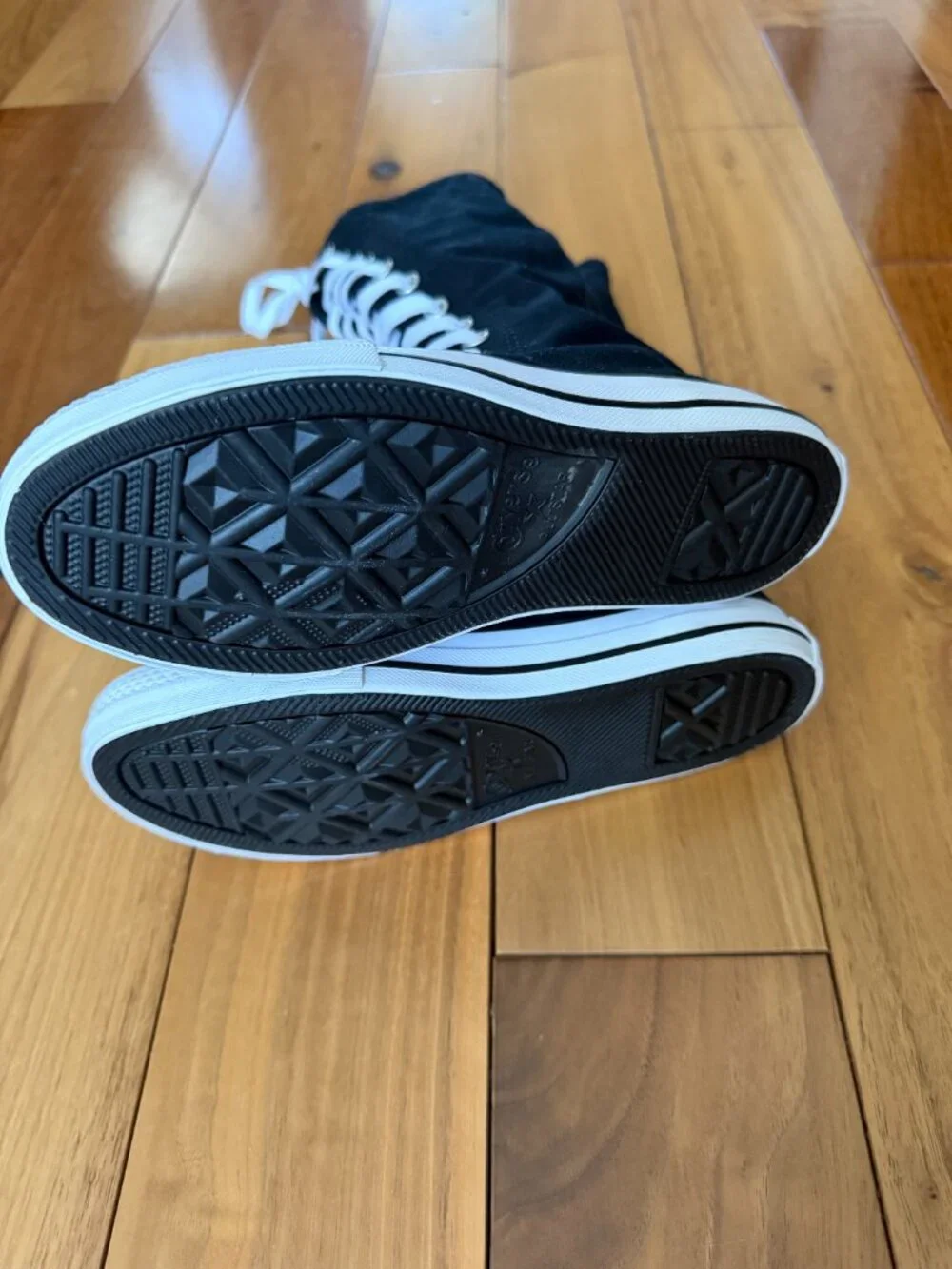 Converse Chuck Taylor All Star XHi Kids Size 1 Black High Top Sneakers NWOB
